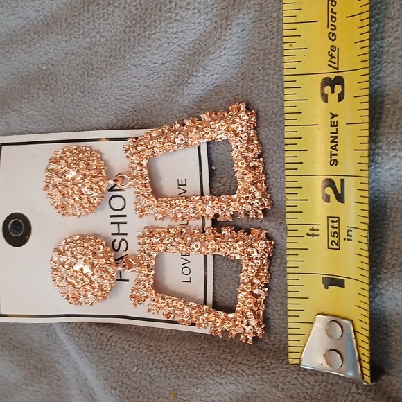 BRONZE! Trapazoid Drop Earrings! - Picture 3 of 5